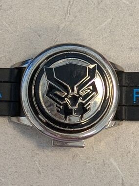 Working Marvel Black Panther Black Silicone Watch Strap Accent Silver Emblem